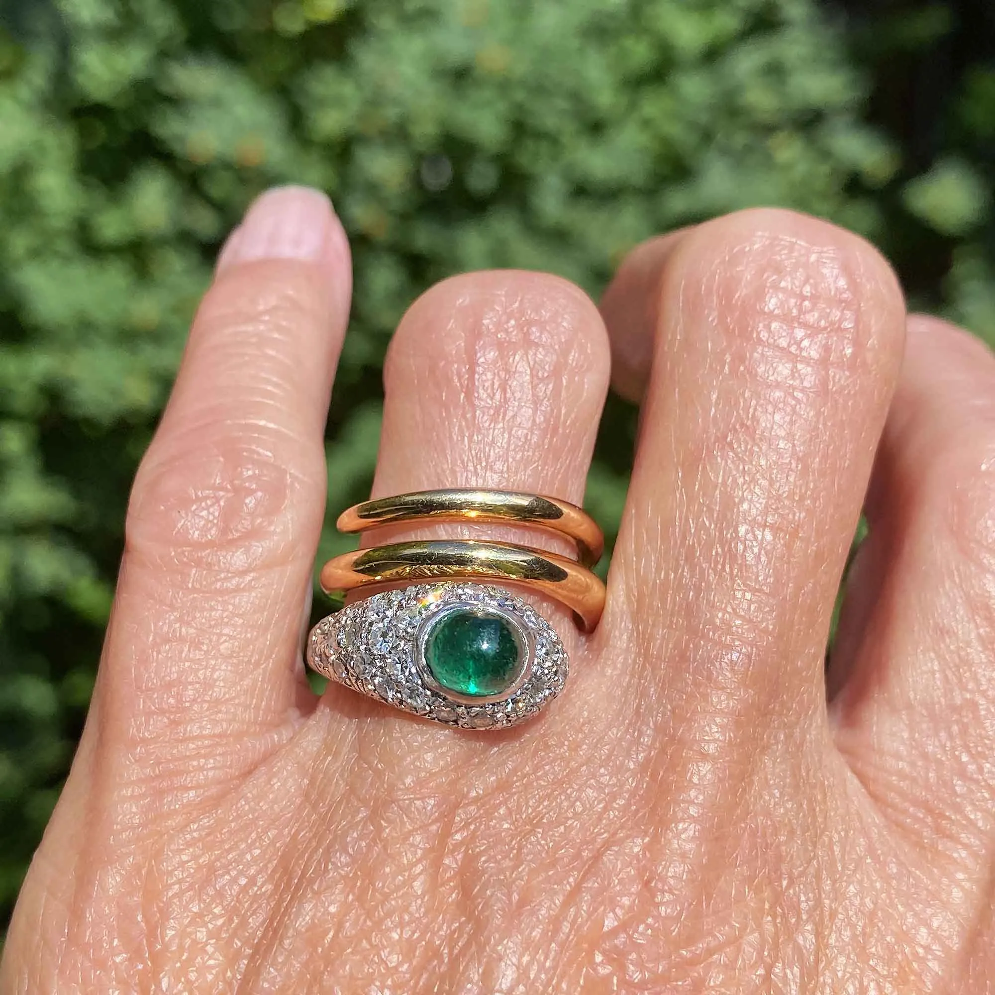 18K Gold Diamond Cluster Emerald Snake Ring