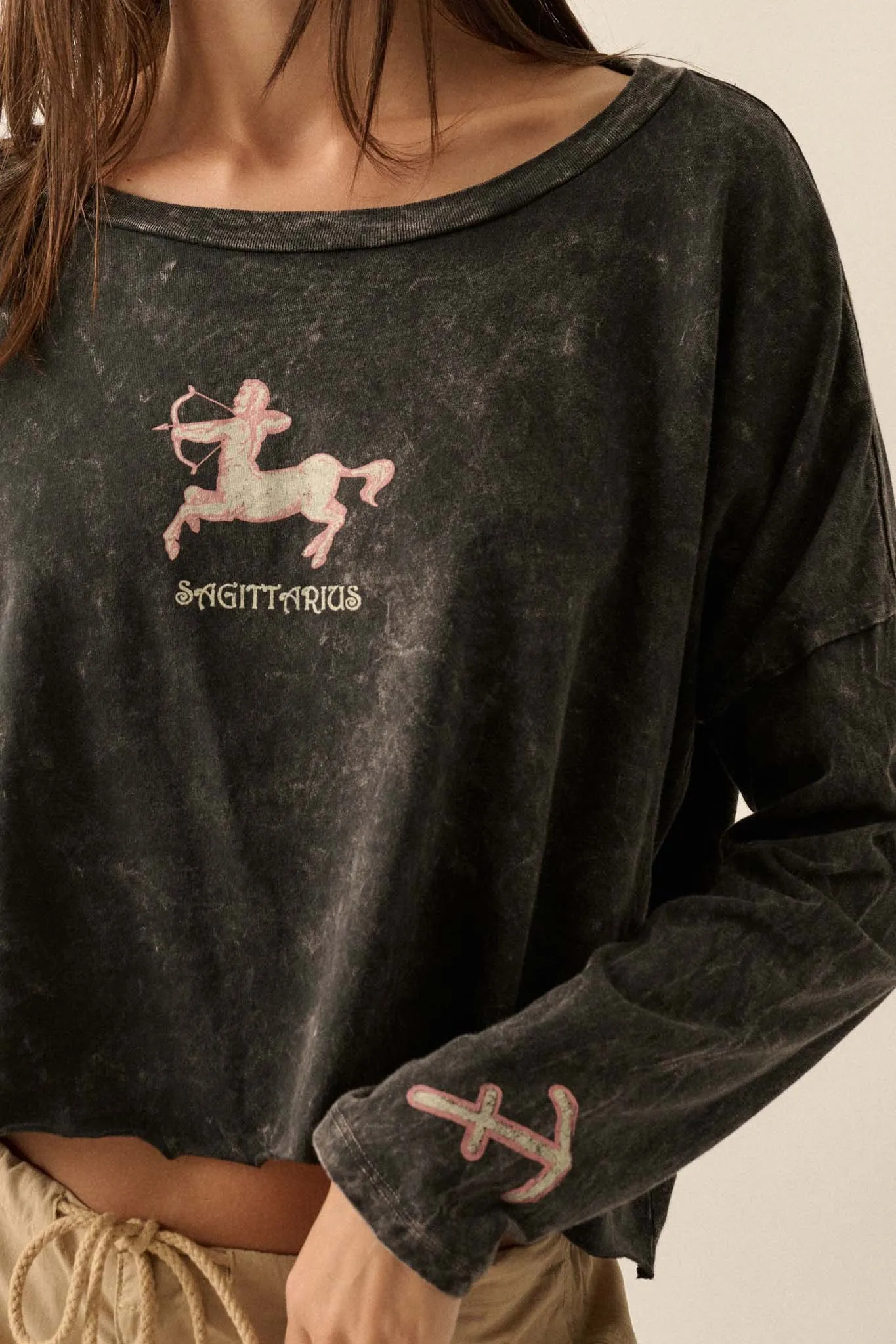 Astrology Girl Cropped Long-Sleeve Graphic Tee