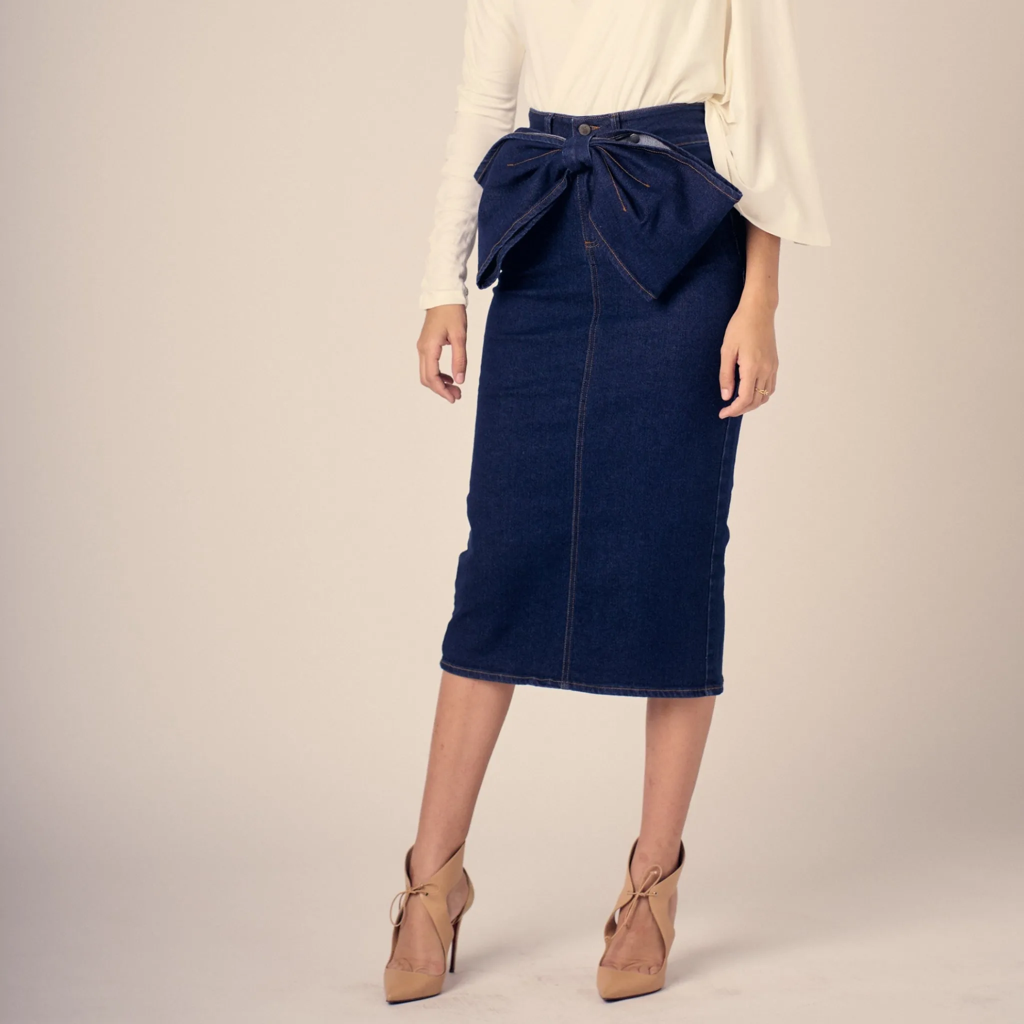 Bow Midi Jean Skirt by Gato