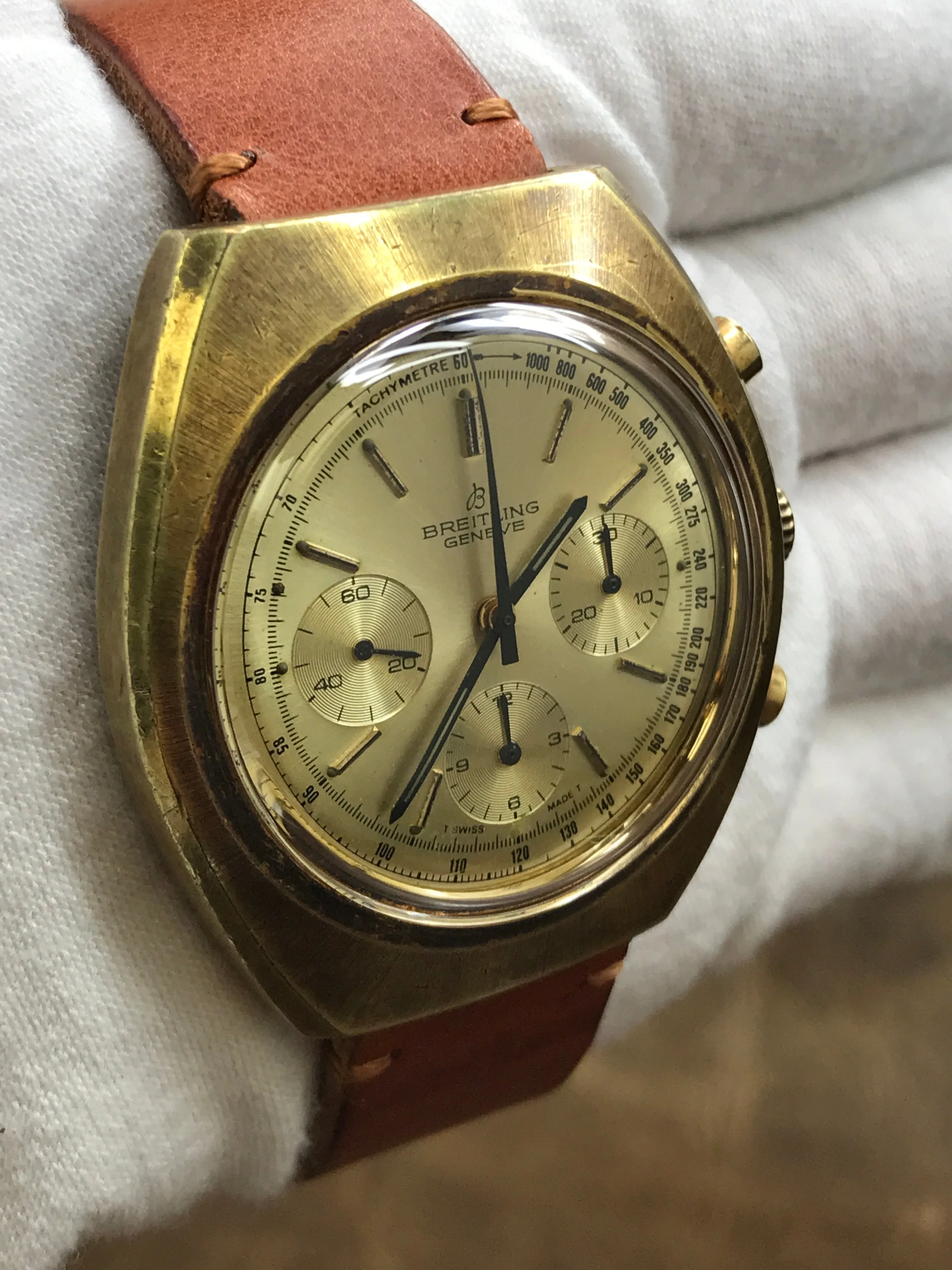 Breitling Vintage Chronograph 1451 Champagne Dial Manual winding Men's Watch