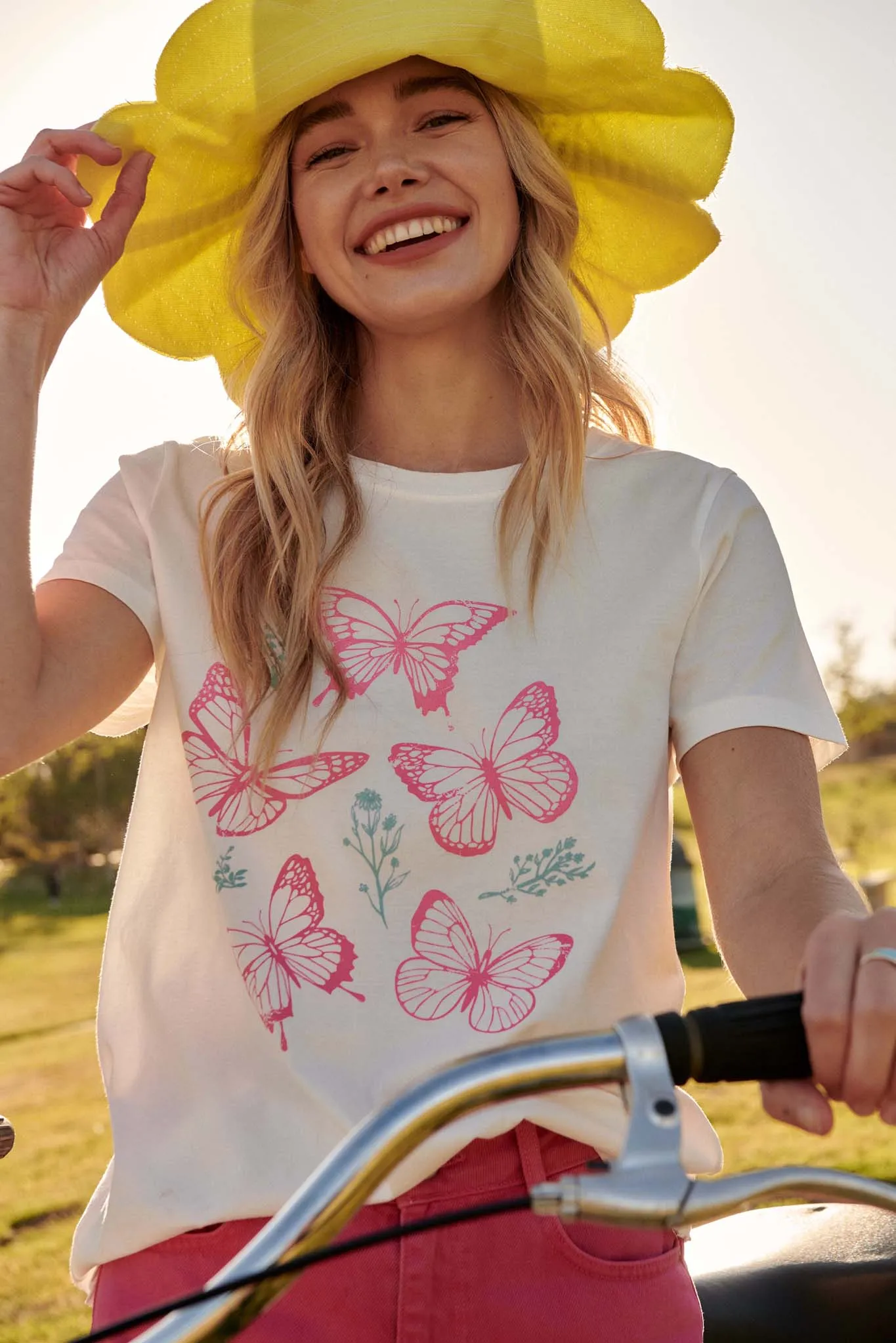 Butterfly Garden Vintage-Print Graphic Tee