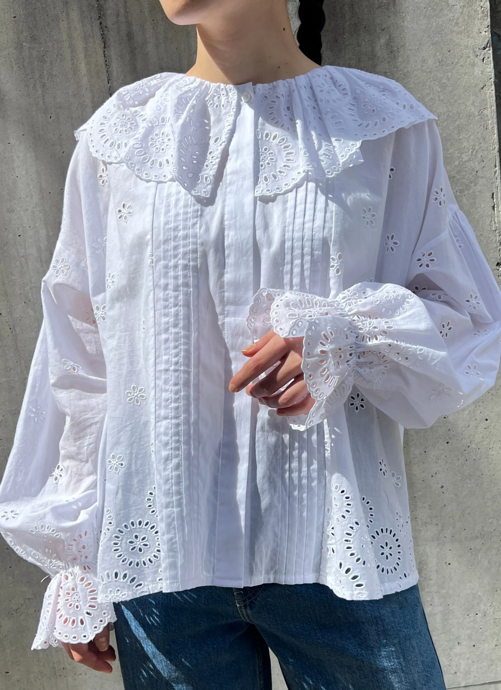 Cotton lace flare blouse