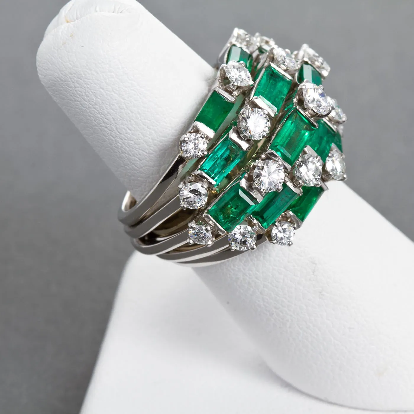 Fine Emerald Diamond Platinum Ring