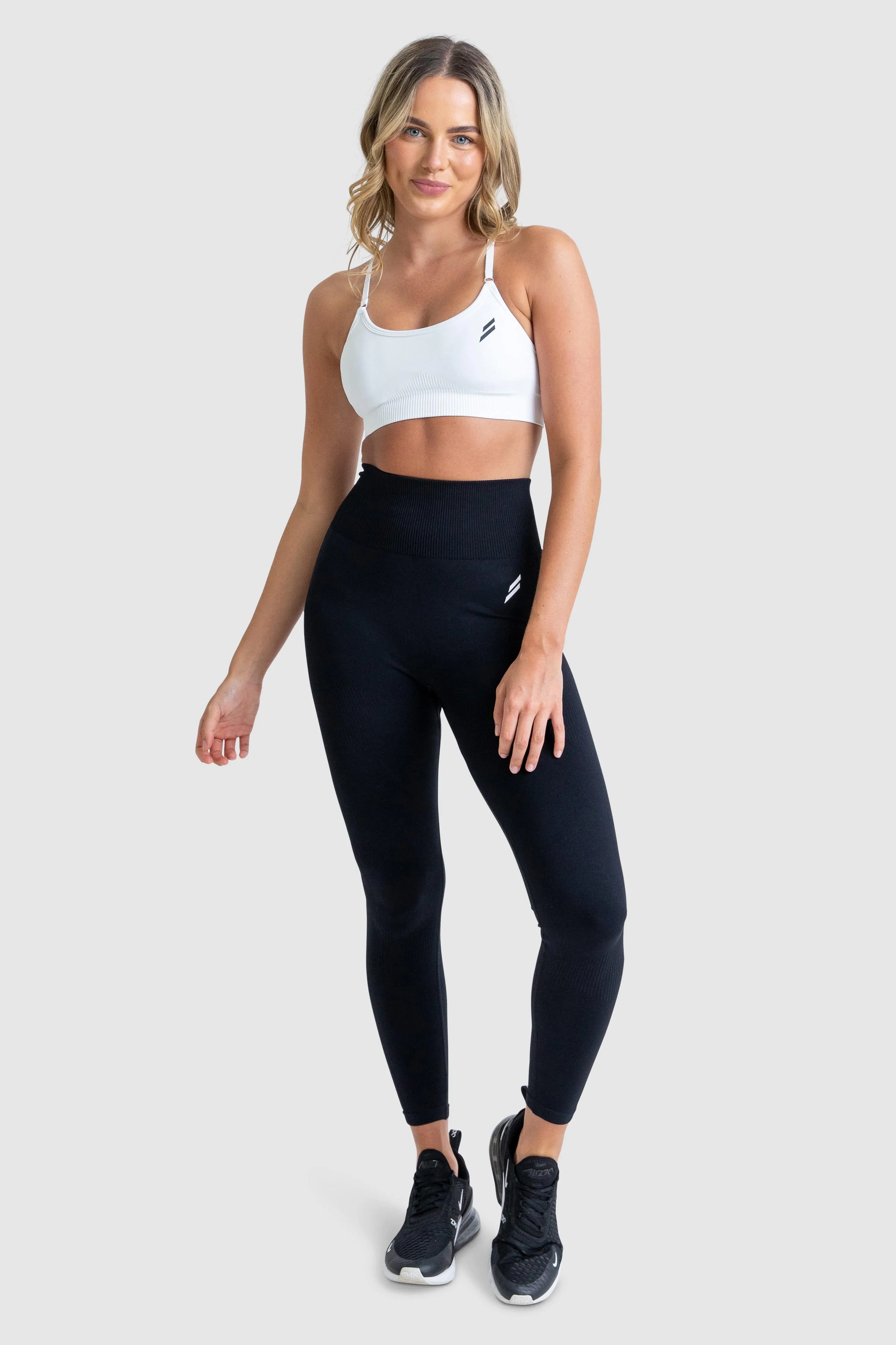 Impact Solid Crop - White