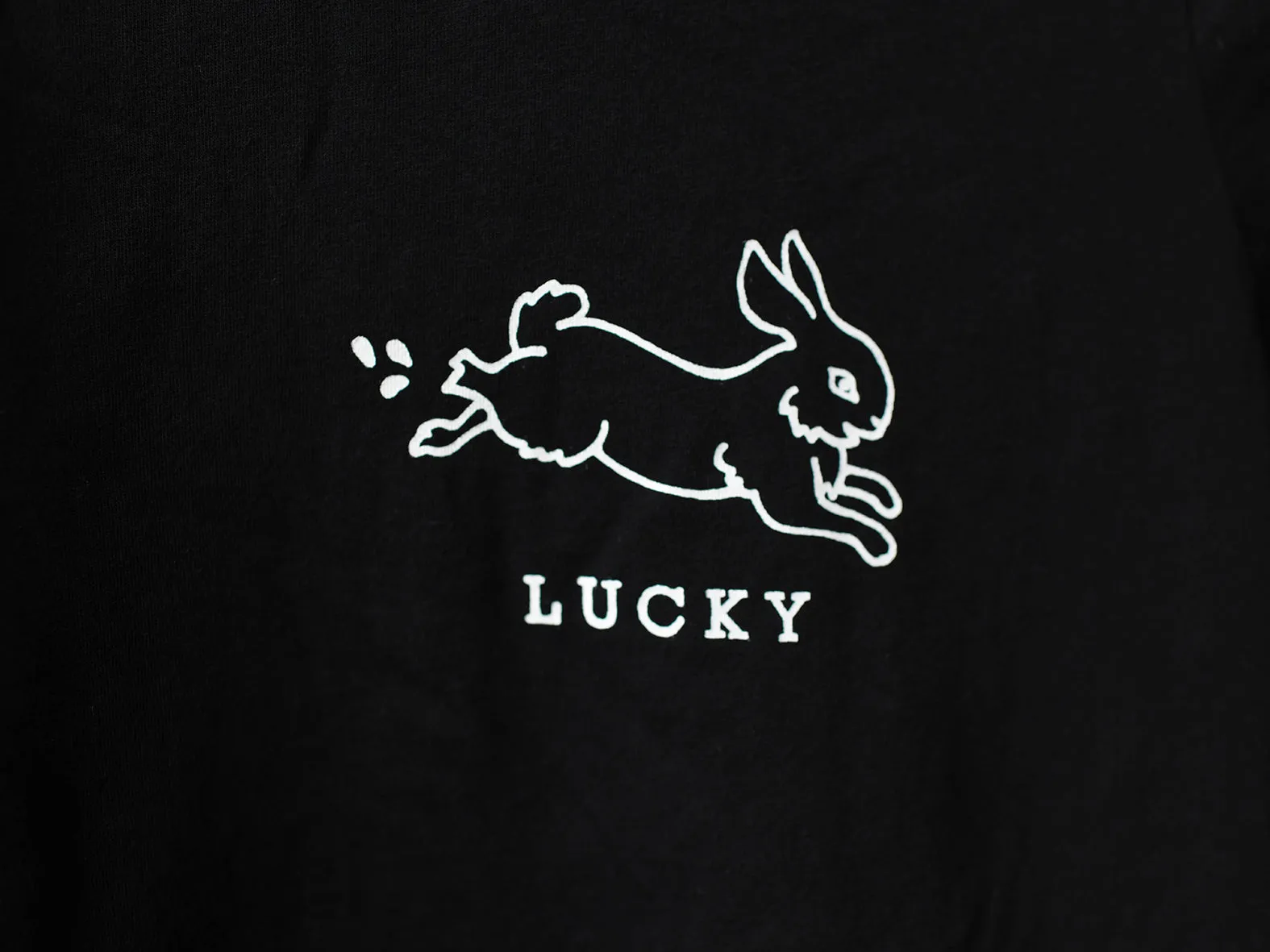 LUCKY RABBIT. BLACK.