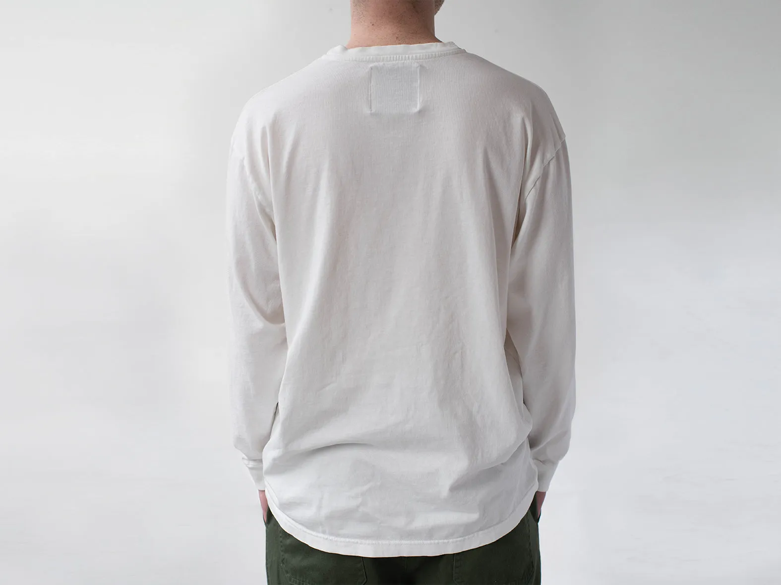 Nº A. OVERSIZE L/S TEE. WHITE.