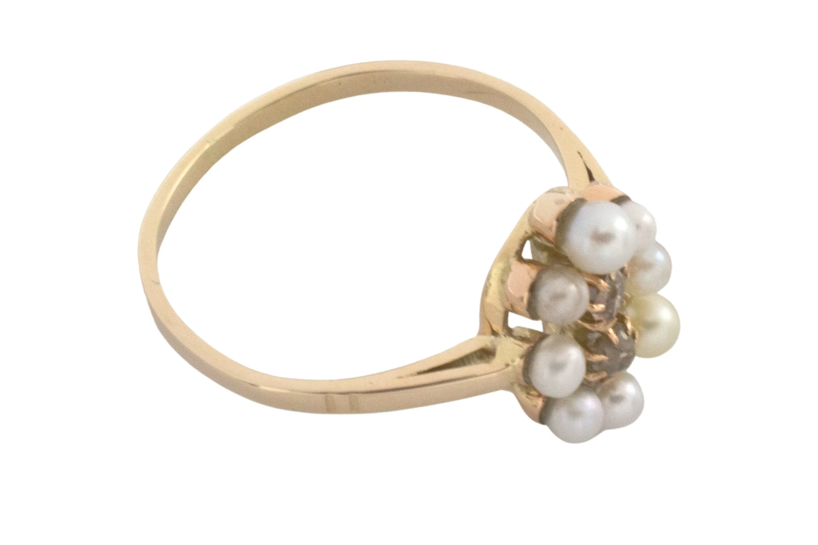 Pearl and old cut diamond ring in 14 carat gold