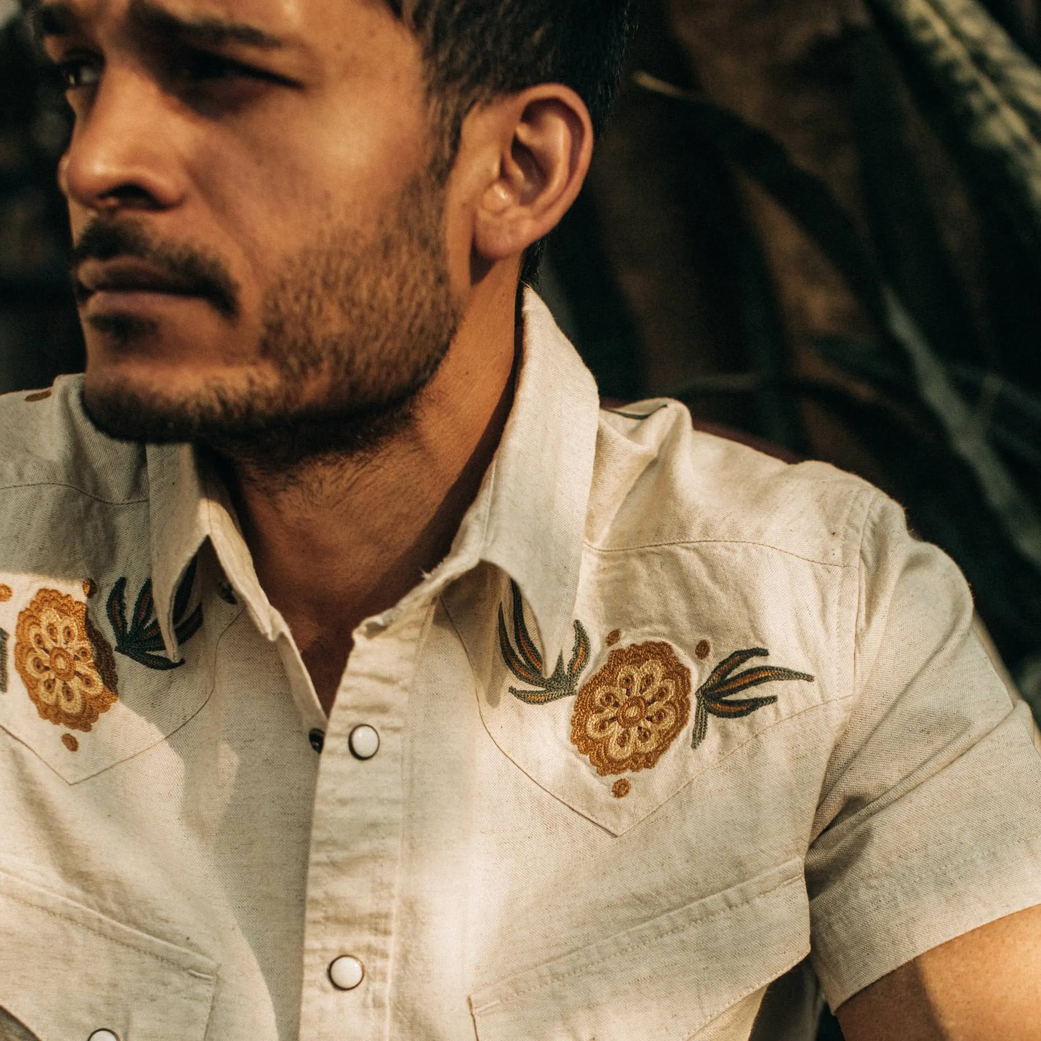 The Embroidered Short Sleeve Western in Natural