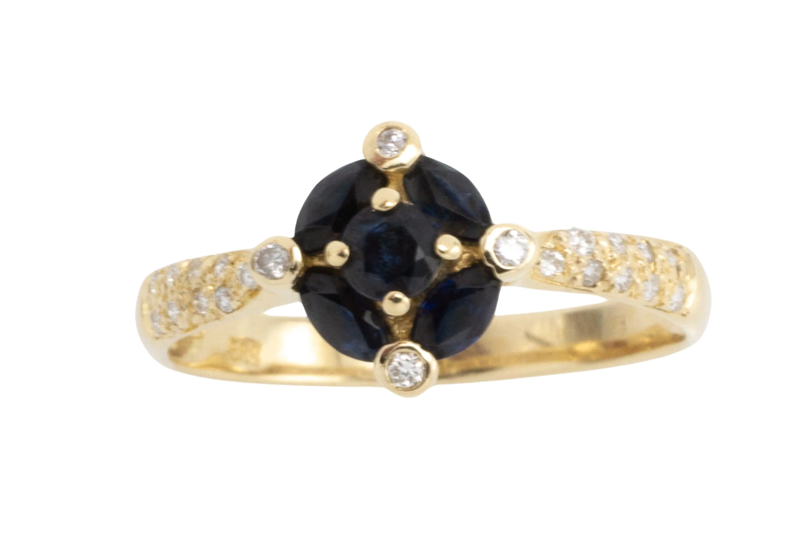 Vintage 14 carat gold sapphire and diamond ring