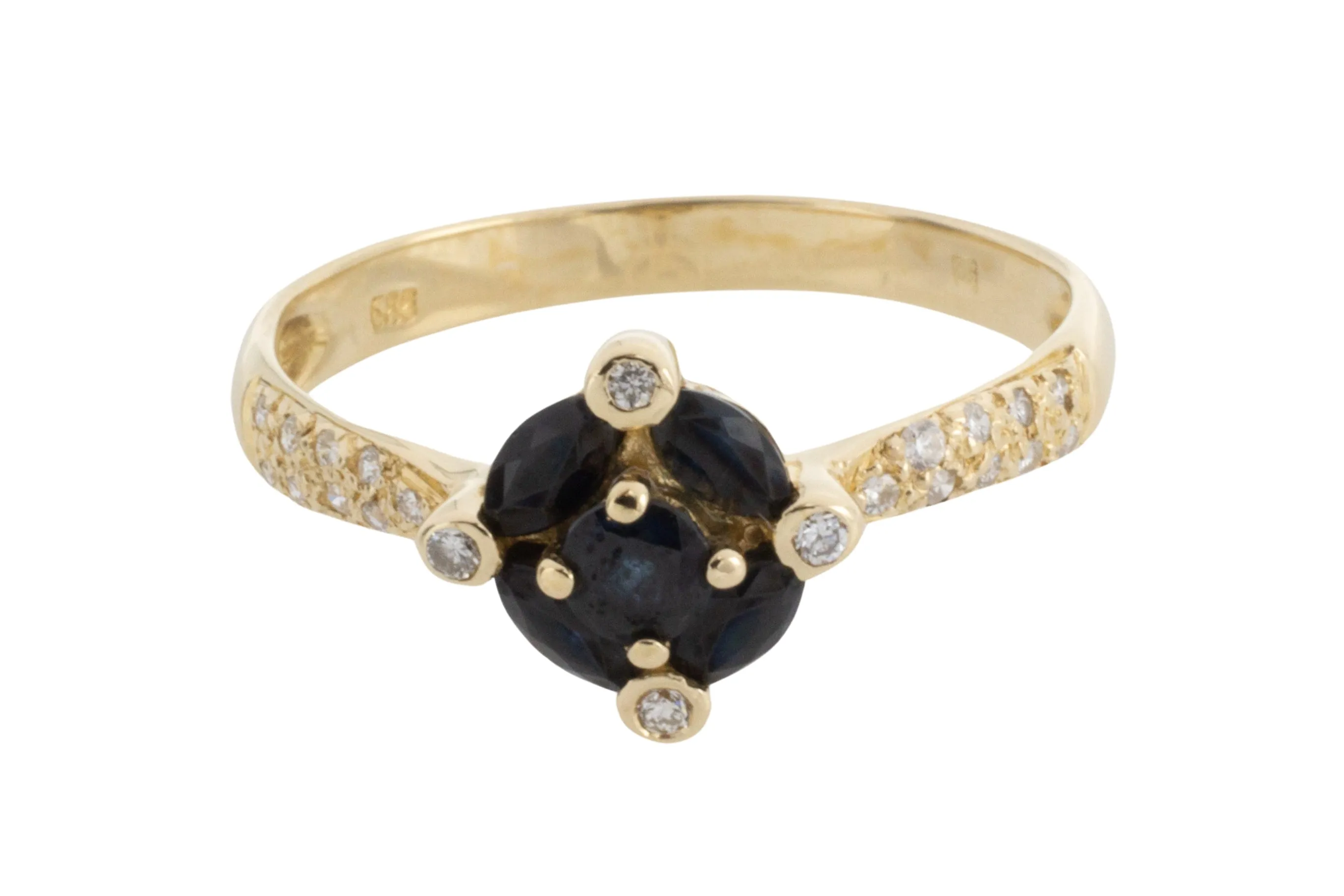 Vintage 14 carat gold sapphire and diamond ring